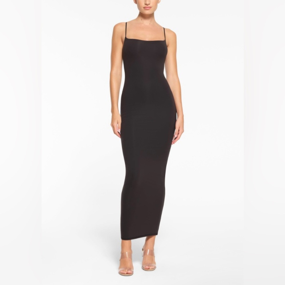 SKIMS Fits Everyone Long Sleeve Crewneck Dress